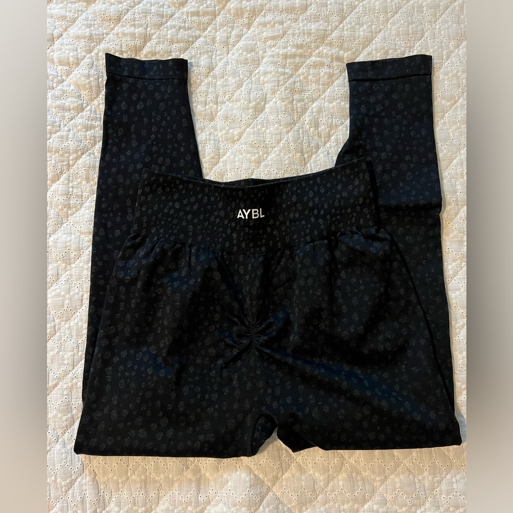 AYBL BLACK LEGGINGS